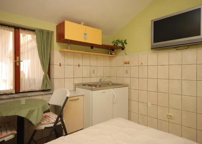 By The Sea - 7602 Apartment Split